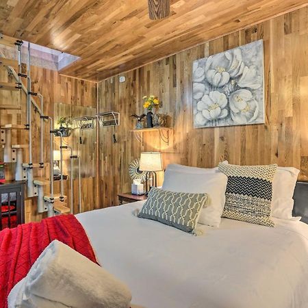 Boho Crestline Cabin, 1 Mile To Lake Gregory! المظهر الخارجي الصورة