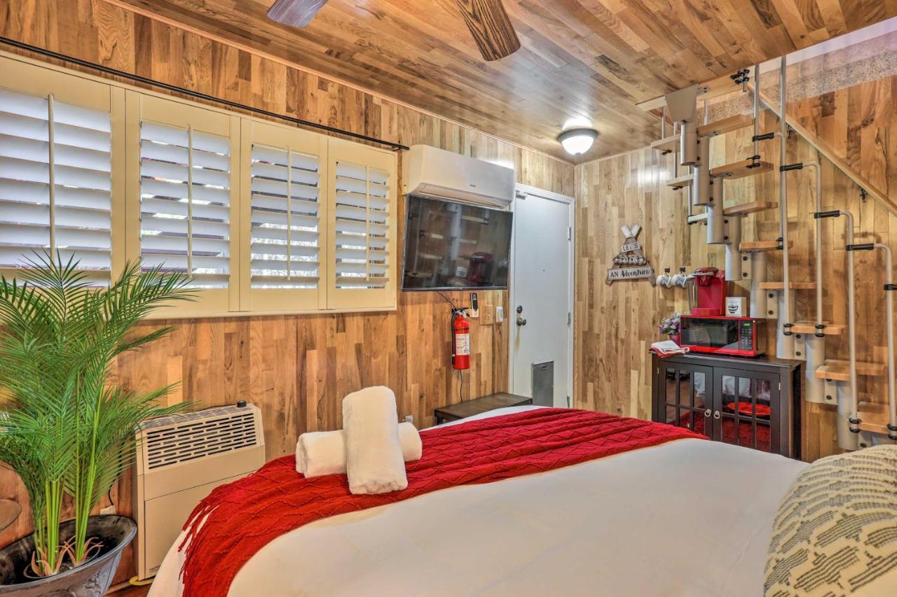 Boho Crestline Cabin, 1 Mile To Lake Gregory! المظهر الخارجي الصورة